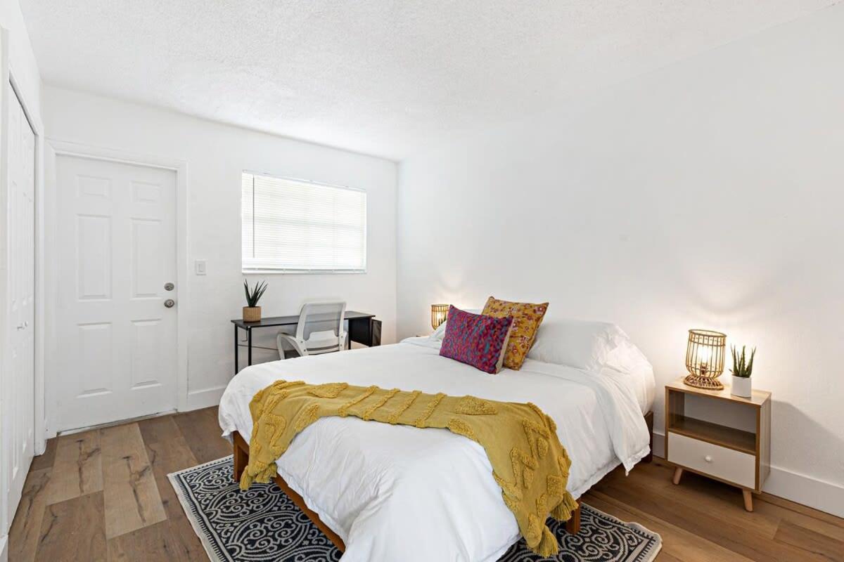 Stylish 2 Bedroom - Close To Riverwalk Casa de férias